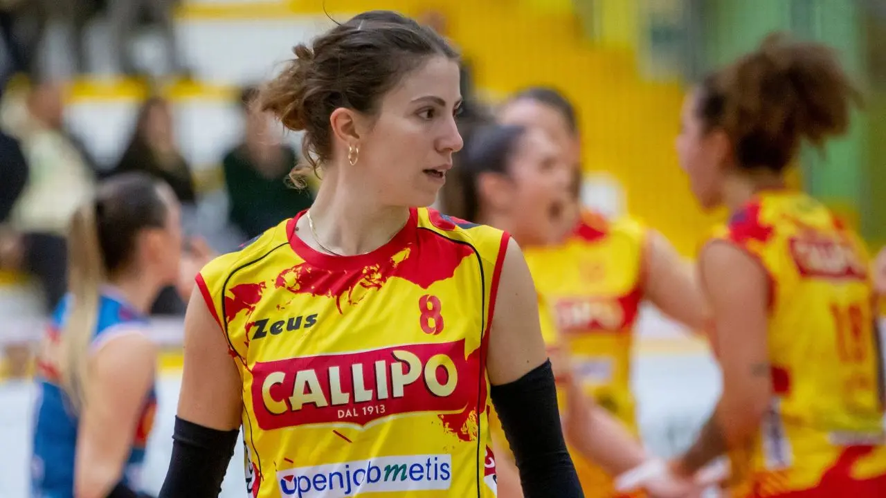 Pallavolo, primato solitario e punteggio pieno per la Tonno Callipo femminile. Cammisa: «Sappiamo che è tutto nelle nostre mani»\n