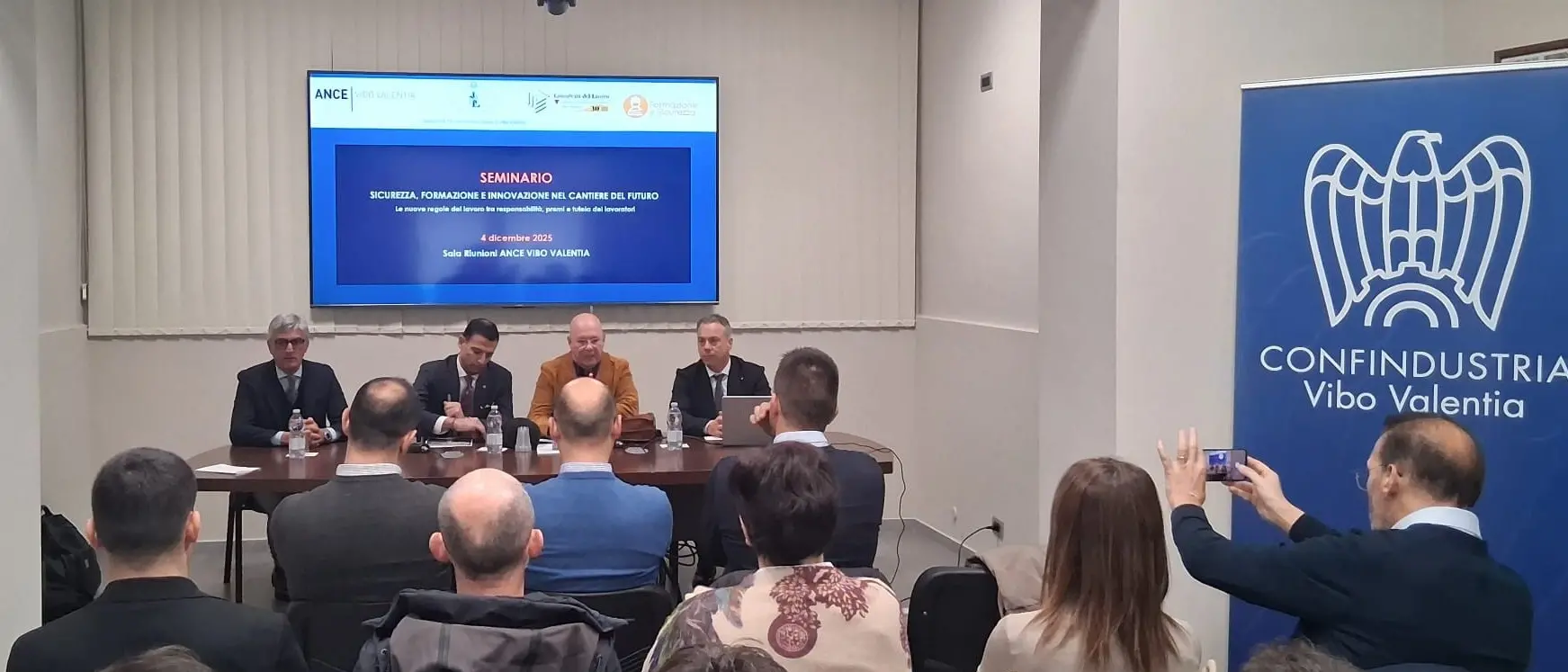 Sicurezza nei cantieri, fronte comune a Vibo: imprese e istituzioni uniscono le forze nel segno della formazione\n