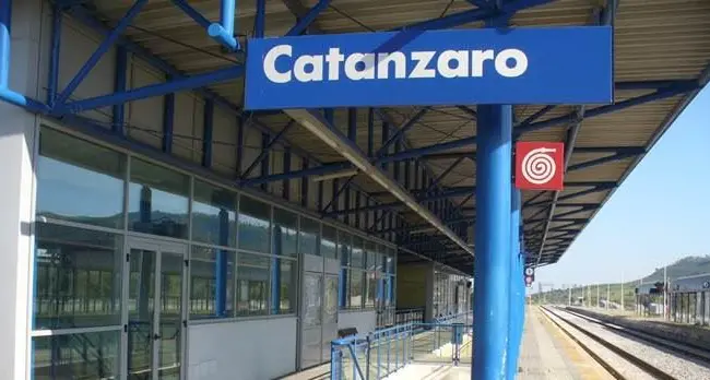 Treni Calabria, modifiche alla circolazione per lavori alla stazione di Catanzaro Lido: ecco le linee coinvolte