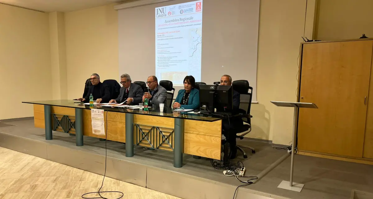 A Rende l’assemblea regionale INU Calabria: «L’uso sostenibile del territorio va rimodulato»