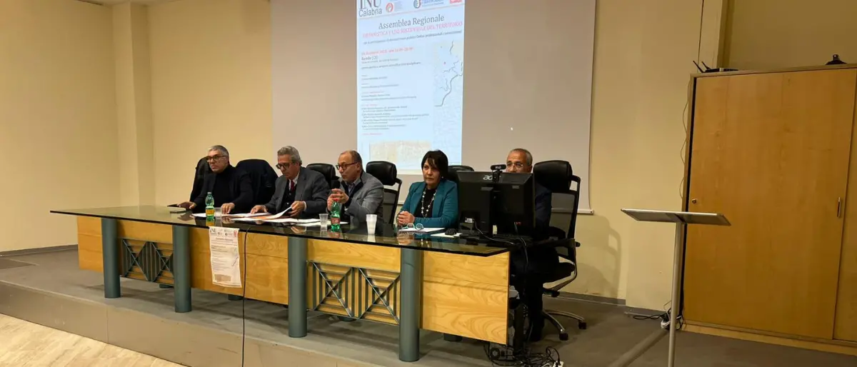 A Rende l’assemblea regionale INU Calabria: «L’uso sostenibile del territorio va rimodulato»