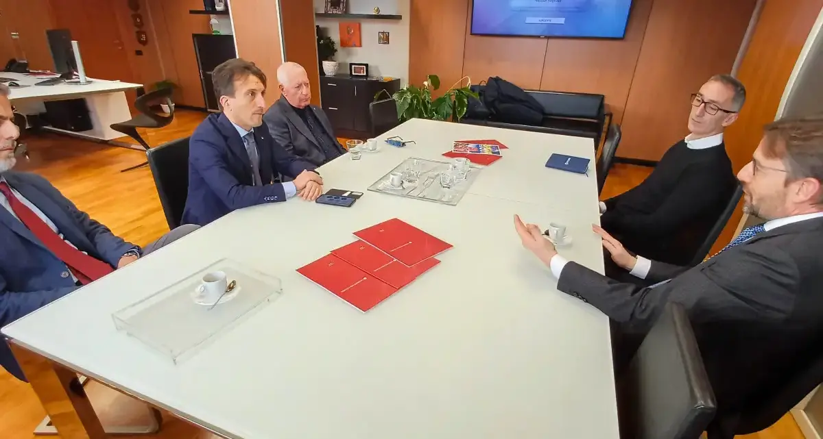 NTT Data punta\u00A0ancora su\u00A0Rende:\u00A0«Qui competenze ed entusiasmo, investiamo sui talenti formati dall’Unical»