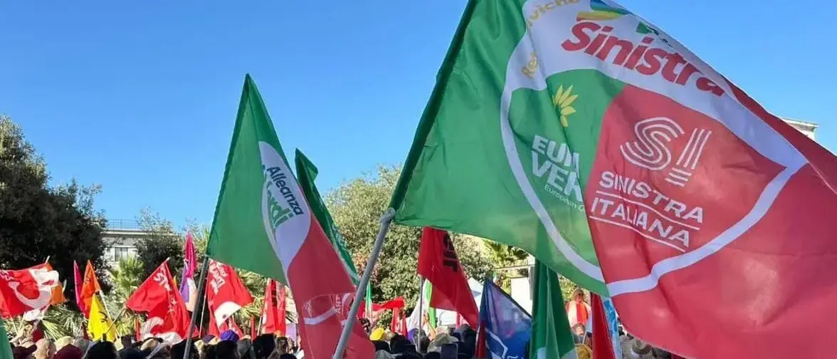 Sanità vibonese in crisi,\u00A0Avs contro\u00A0Occhiuto: «Fa il gioco delle 3\u00A0carte. Pronti alla mobilitazione»\n