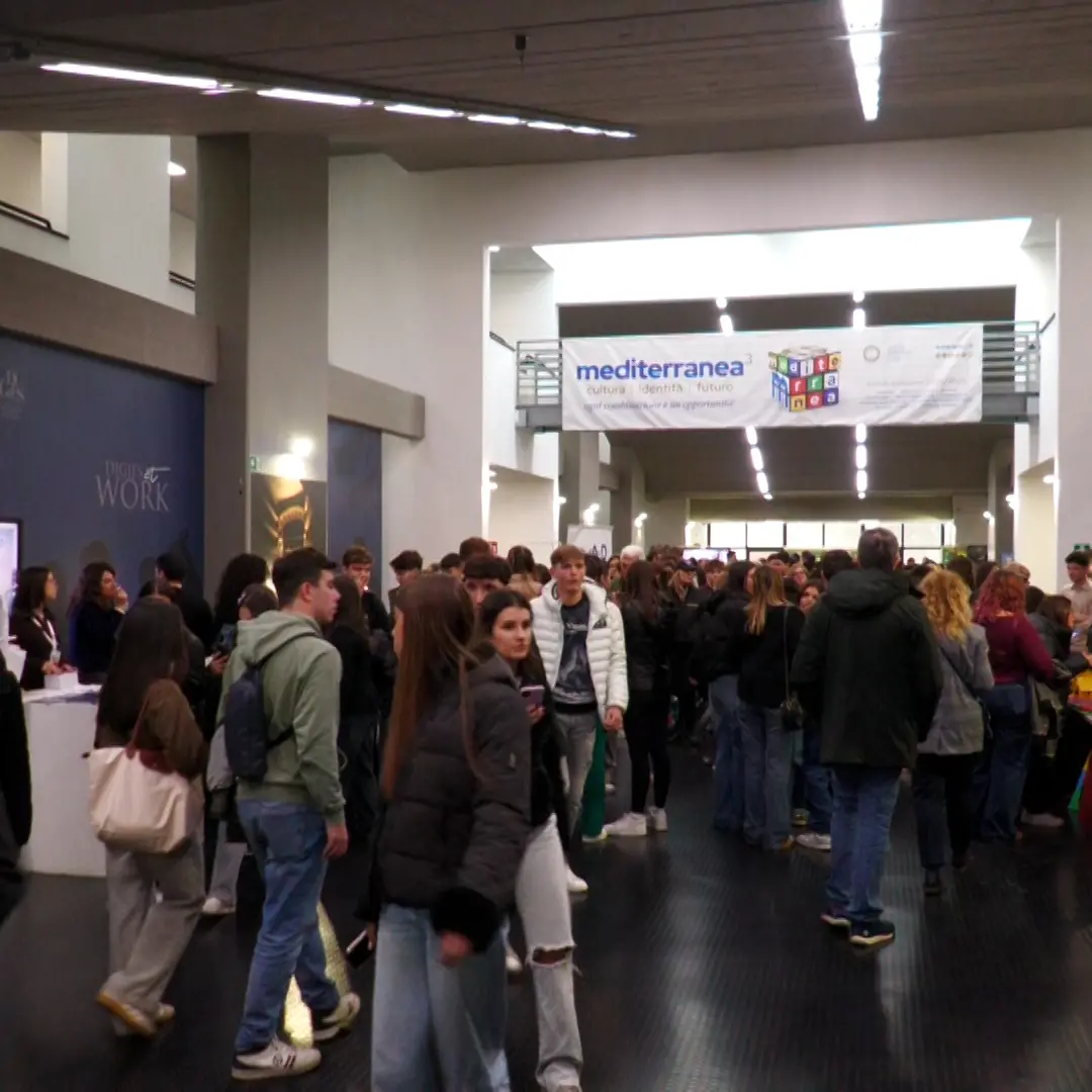 L'Università Mediterranea apre le porte: migliaia di studenti presenti per l'Open Day\n