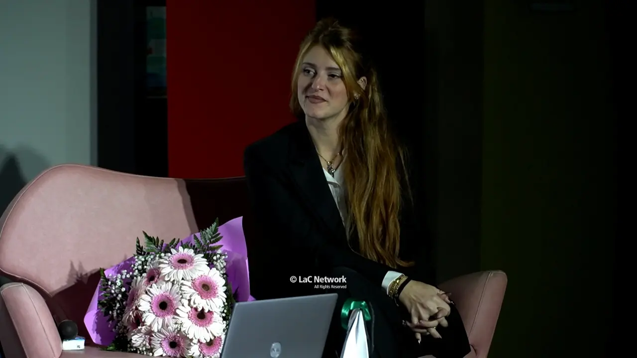 Maila Micheli commuove\u00A0Praia a Mare: il coraggio di denunciare dopo l’inferno degli abusi e delle violenze\n