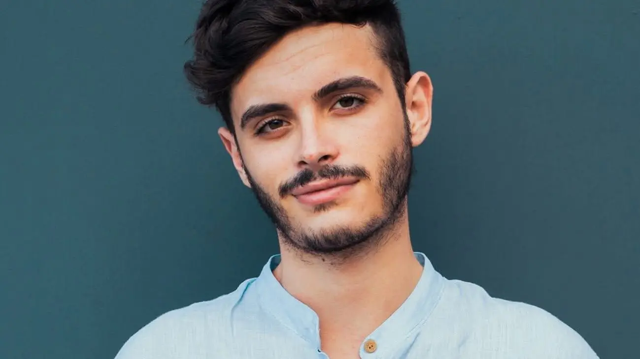 Francesco Posa si racconta: il comico e tiktoker da milioni di visualizzazioni pronto a tornare nella “sua” Catanzaro