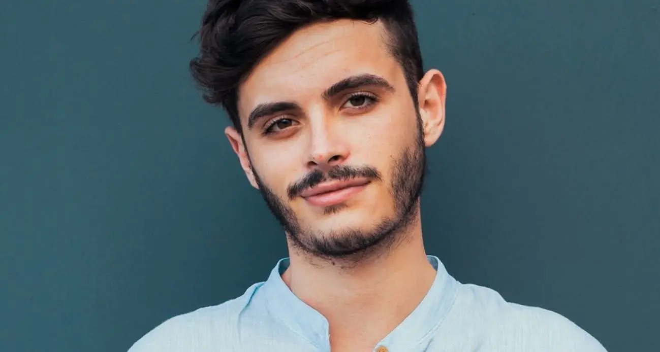 Francesco Posa si racconta: il comico e tiktoker da milioni di visualizzazioni pronto a tornare nella “sua” Catanzaro