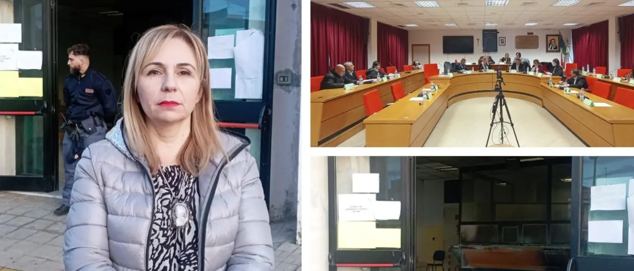 «Basta con il clima di violenza, anche sui social»:\u00A0Gioia Tauro si compatta dopo l’attentato incendiario al Comune\n