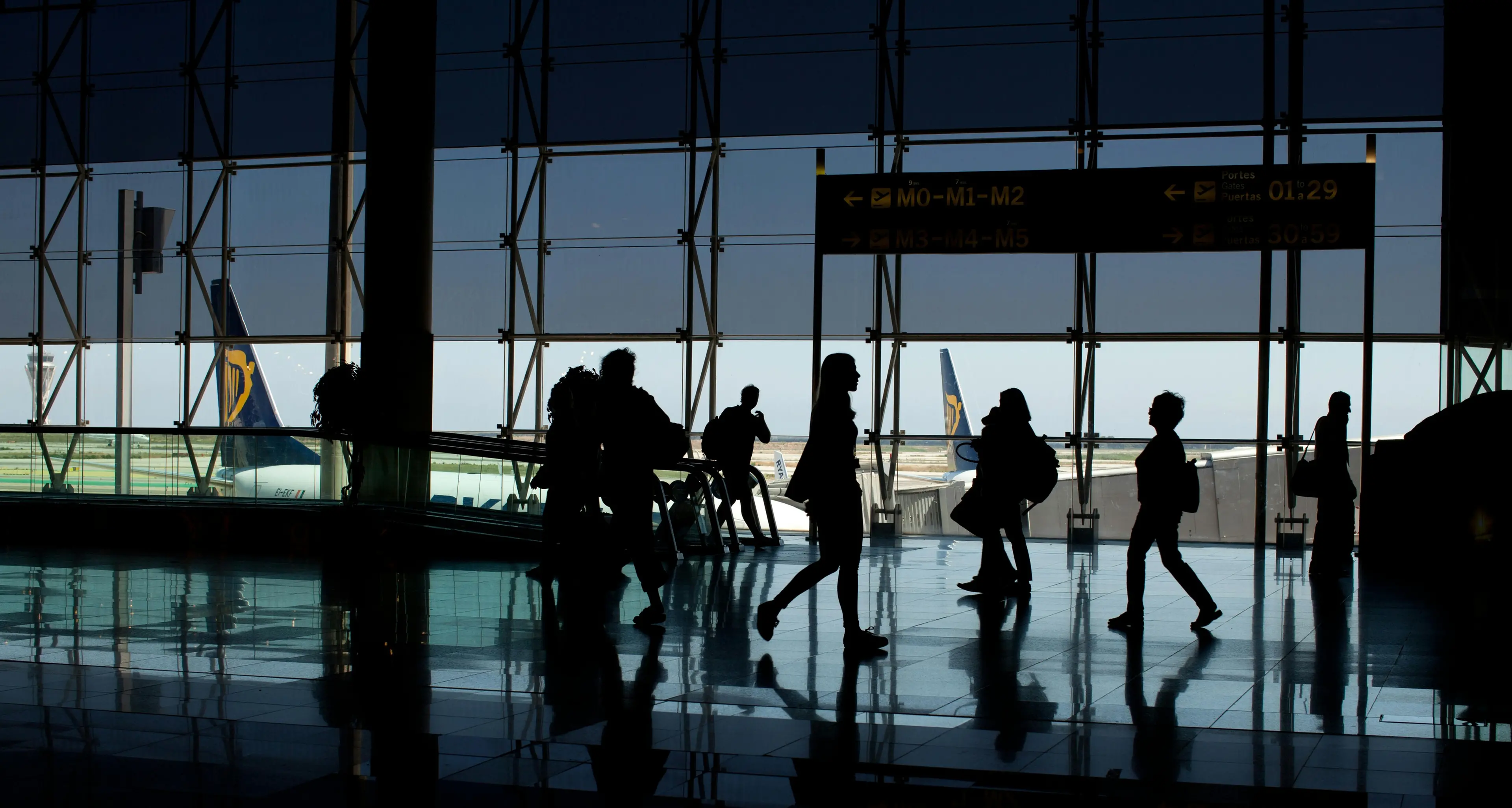 Tornare in Calabria a Natale costa fino a 6 volte di più del normale: voli da Milano a 500 euro, ecco le tariffe folli\n