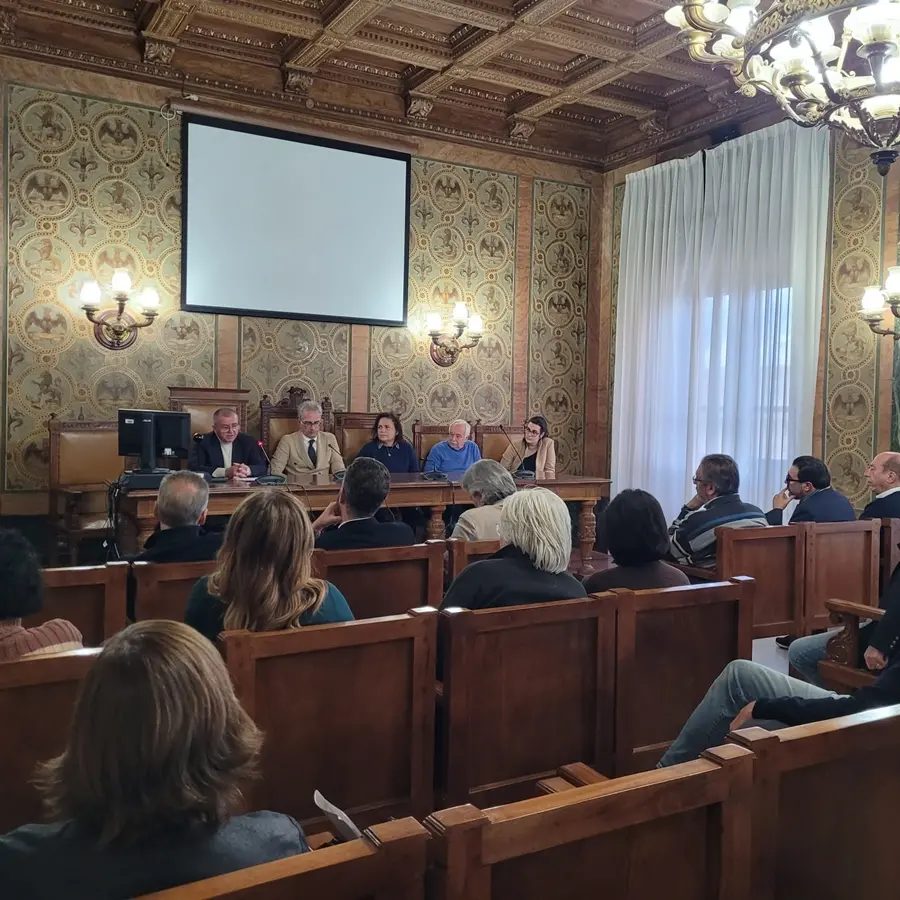 \n\nAlla Camera di commercio di Reggio\u00A0il comparto agrumicolo reggino\n\nfa squadra per difendere il prodotto\n