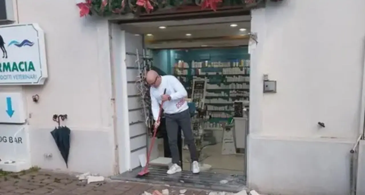 Solidarietà di Federfarma Vibo al dottor Paparatti dopo il grave furto in farmacia a Tropea: «Segnale di fragilità»\n