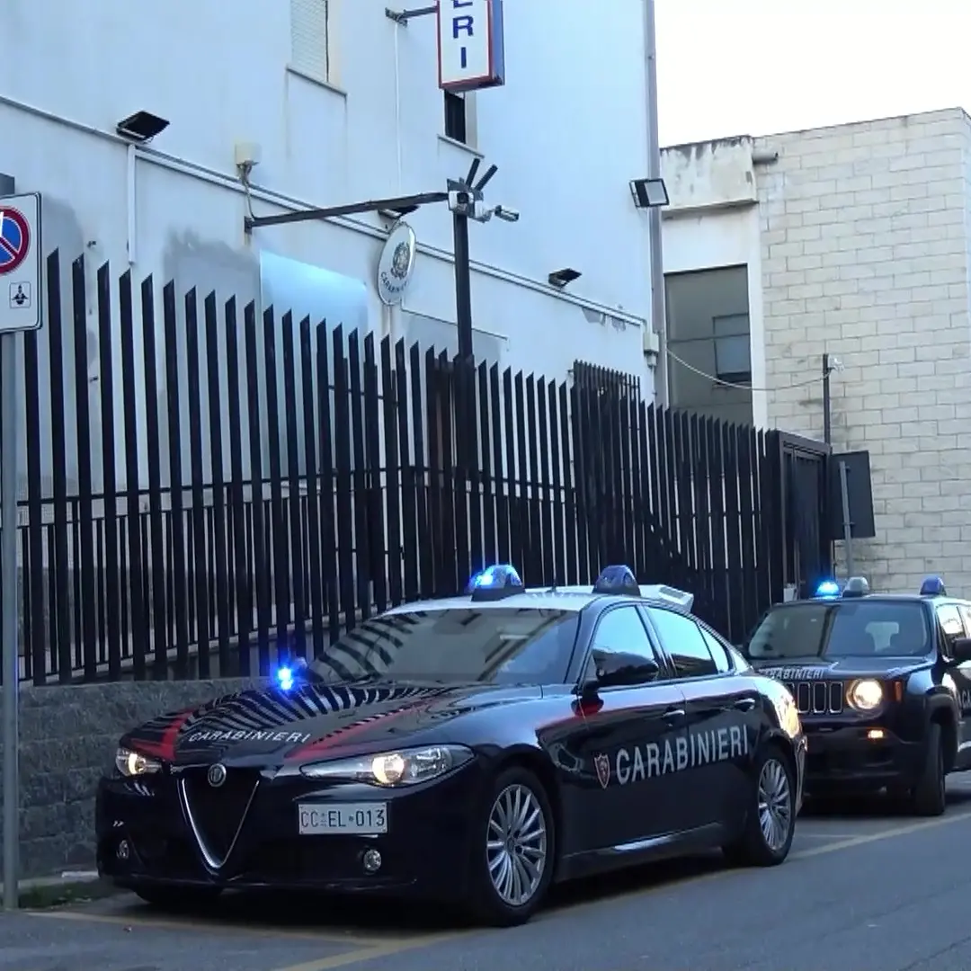 Bagnara Calabra, giovane ferito al volto da un colpo di pistola esploso per errore: arrestato l’amico\n