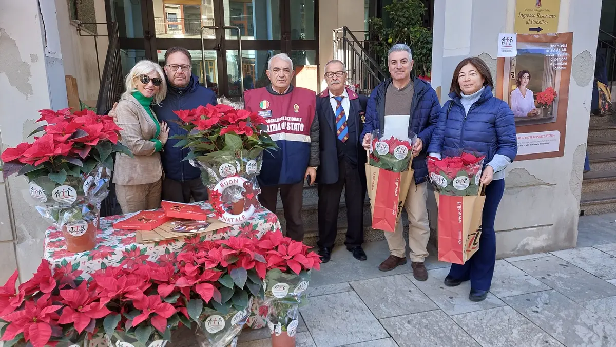 Anps Polizia di Stato e DonatoriNati insieme per promuovere\u00A0la campagna “AIL Stella di Natale 2025”\n