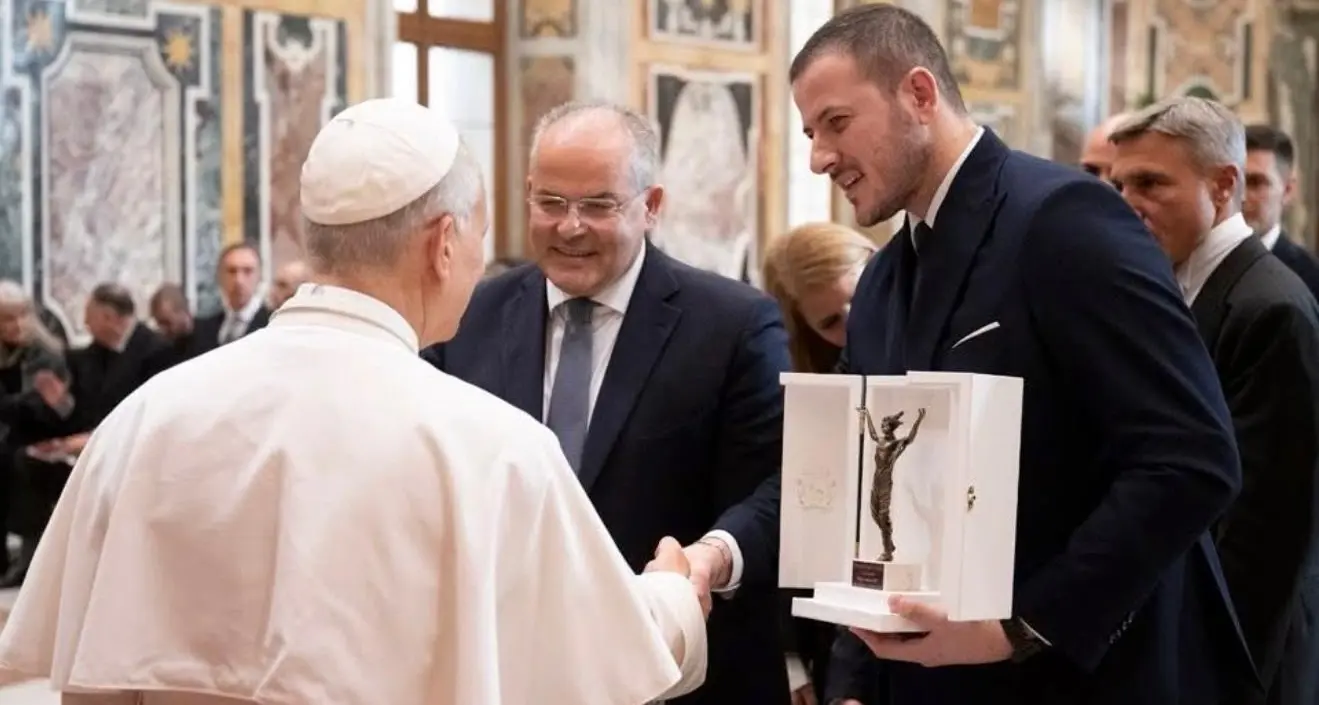Michele e Antonio Affidato ricevuti da Papa Leone\n