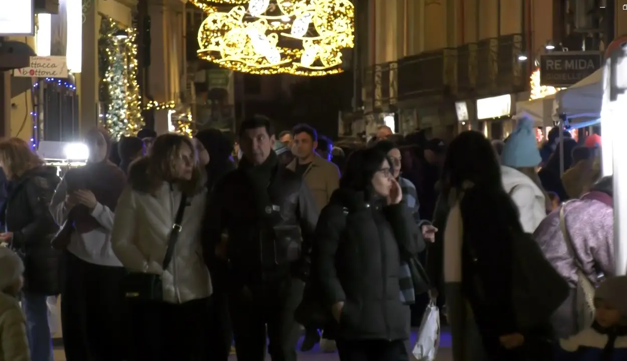 Il quartiere Lido di Catanzaro si accende con “Il mare d’inverno”\n
