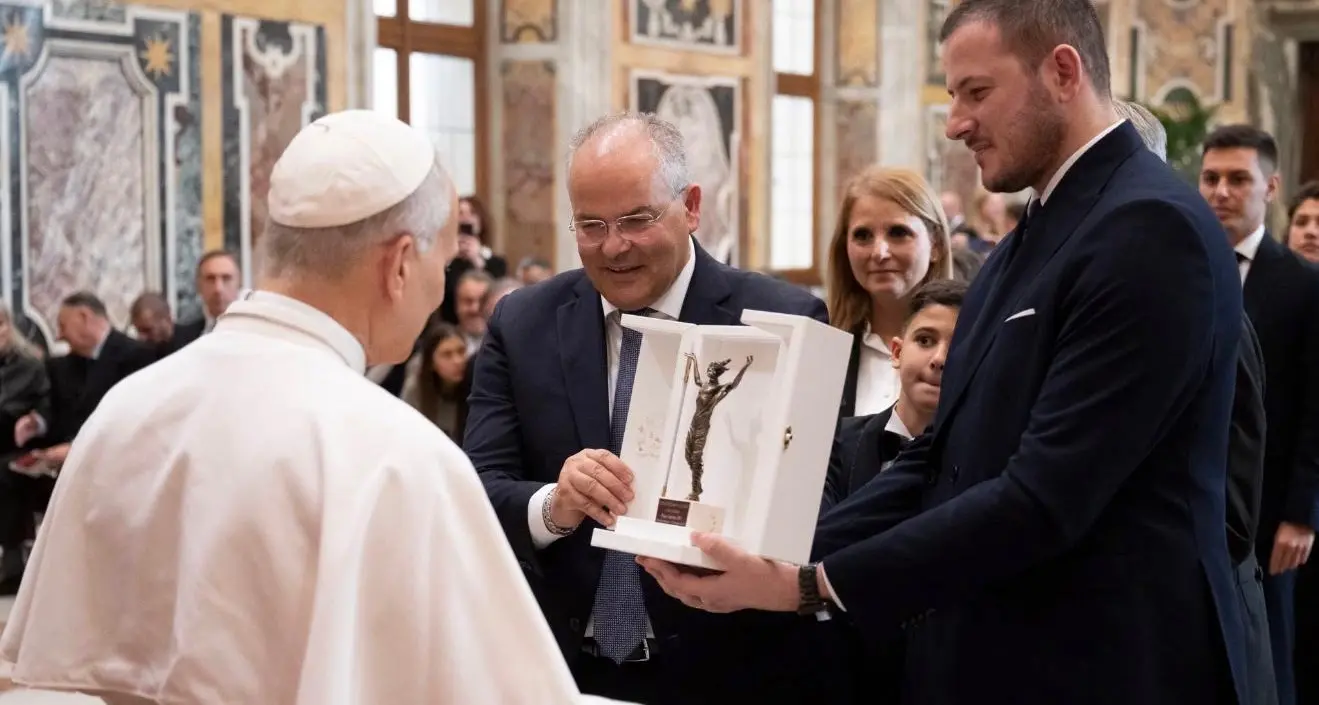 I maestri orafi calabresi Michele e Antonio Affidato sono stati ricevuti da Papa Leone XIV\n