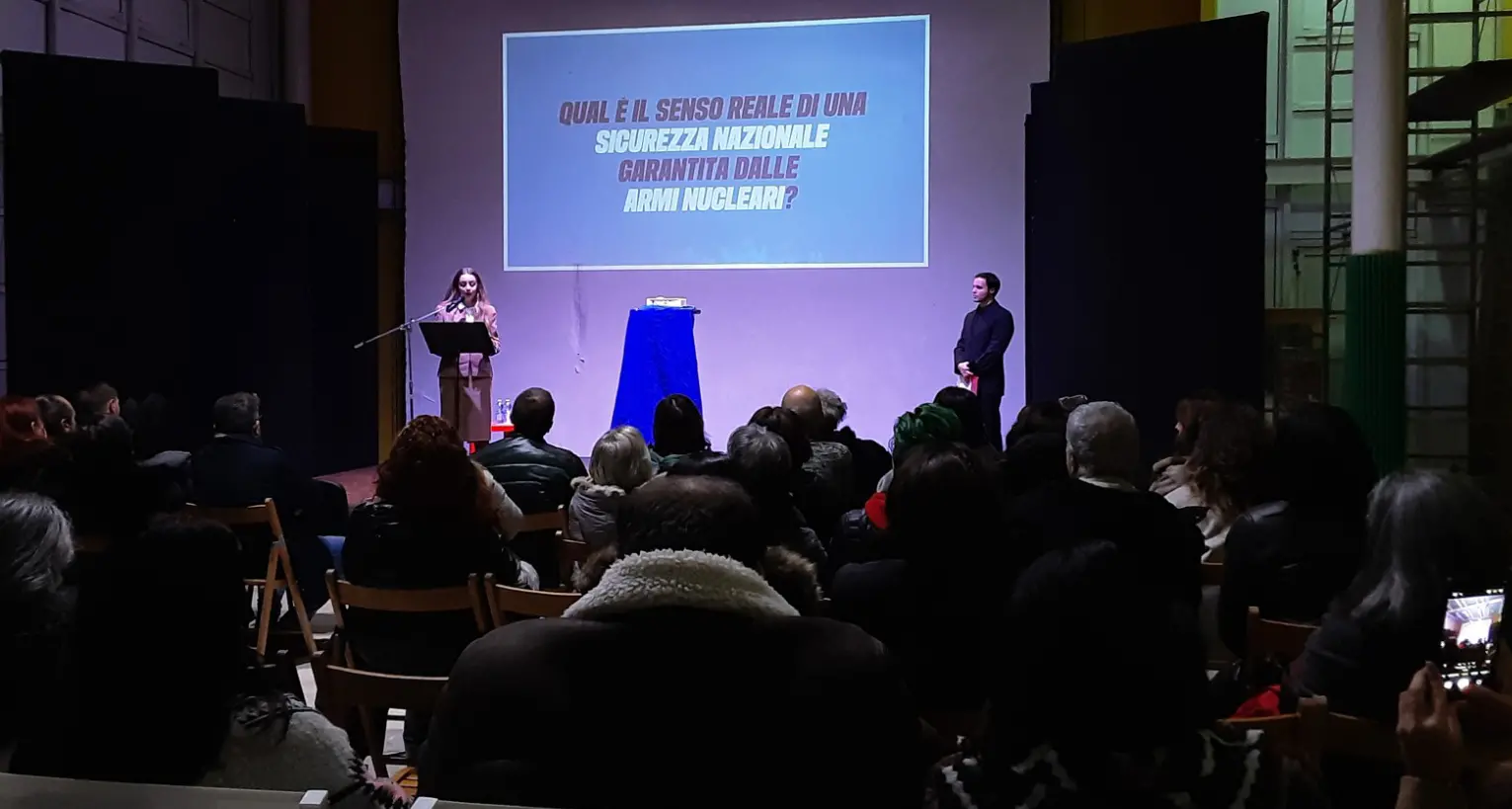 Cosenza accende la coscienza sul disarmo nucleare: la lezione della mostra “Senzatomica” è tremendamente attuale\n