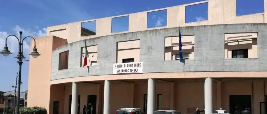 Il comune di Gioia Tauro impugna il piano di stralcio dell’Autorità di bacino dell’Appennino meridionale\n