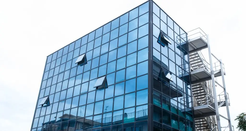 L’Asp di Reggio riassegna i budget per nuove strutture accreditate. Lo studio radiologico di Siderno insorge: «Squilibrio evidente, colpiti i territori più fragili»\n