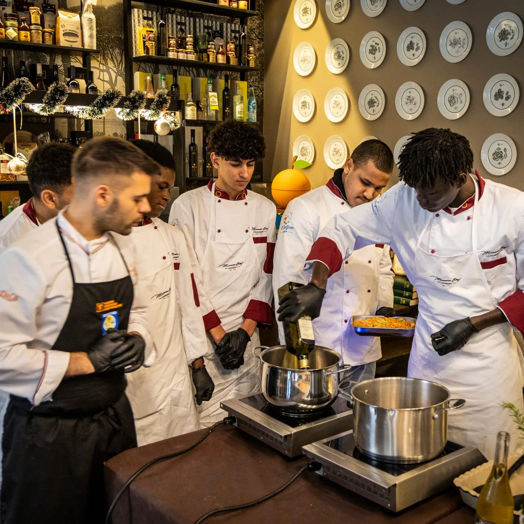 “Cuochi d’altri Mondi” racconta a Cosenza l’integrazione attraverso la cucina\n