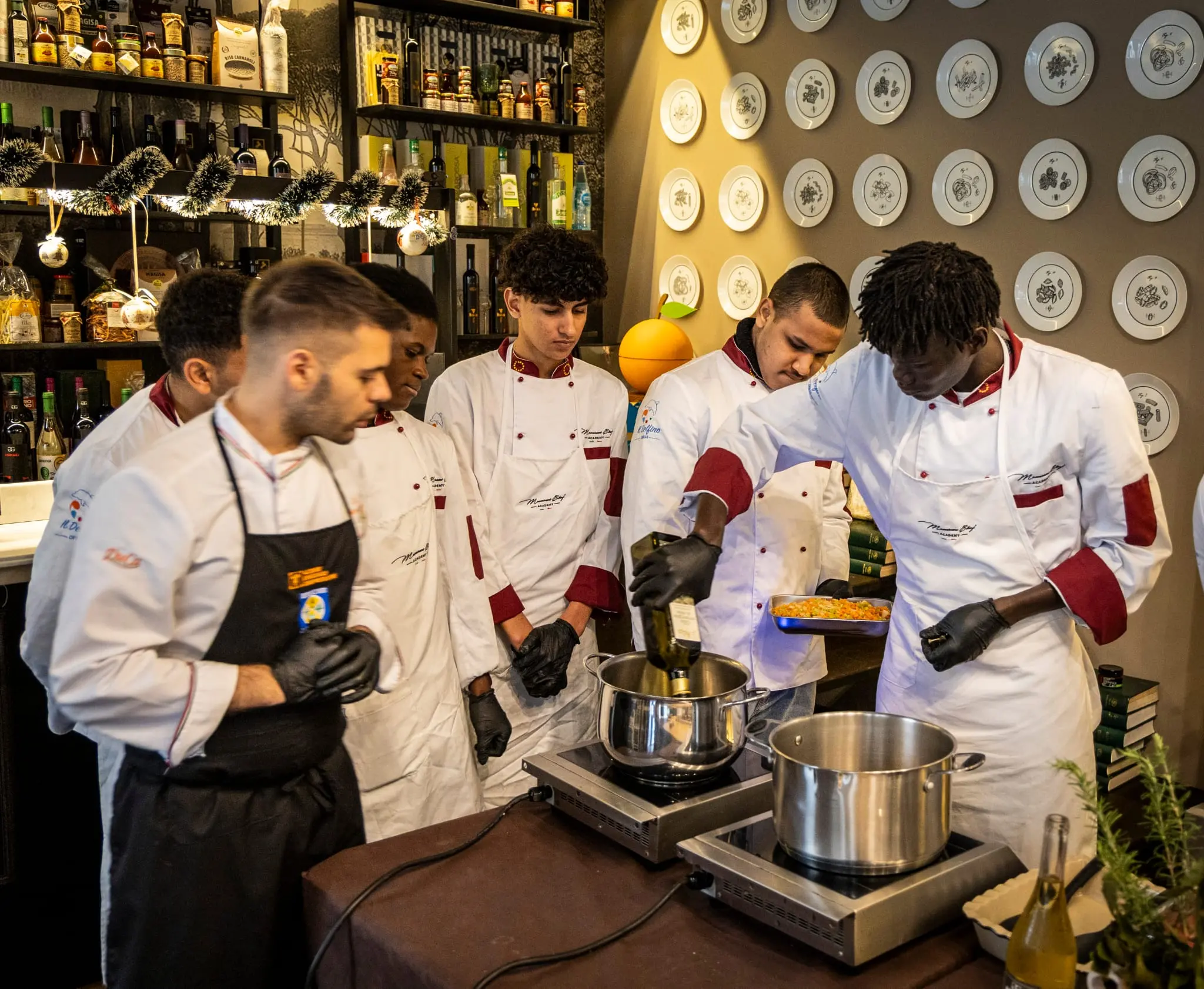 “Cuochi d’altri Mondi” racconta a Cosenza l’integrazione attraverso la cucina\n