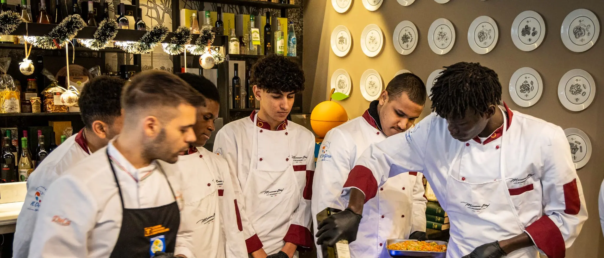 “Cuochi d’altri Mondi” racconta a Cosenza l’integrazione attraverso la cucina\n