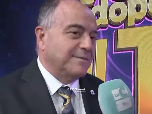 Vengo dopo il Tg, l’intervista a un inedito Gratteri nel laboratorio calabrese che anticipa la tv nazionale