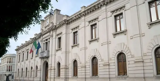 Crisi comune Reggio, Cuzzola: «La democrazia degli apparati e il vuoto del governo locale»\n