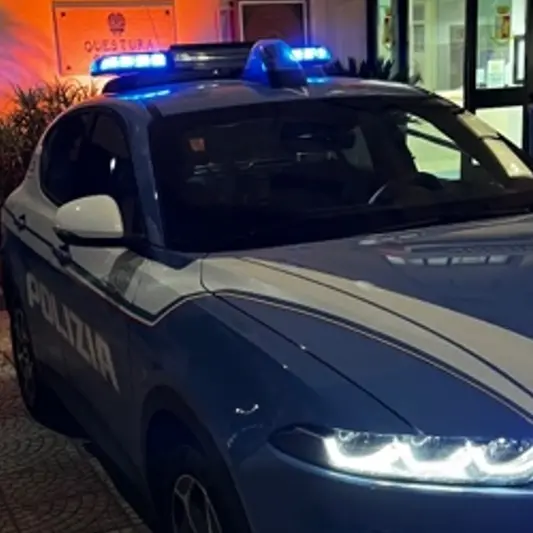 Spaccio di cocaina a Crotone, arrestato 16enne: in casa nascondeva droga già suddivisa pronta alla vendita\n