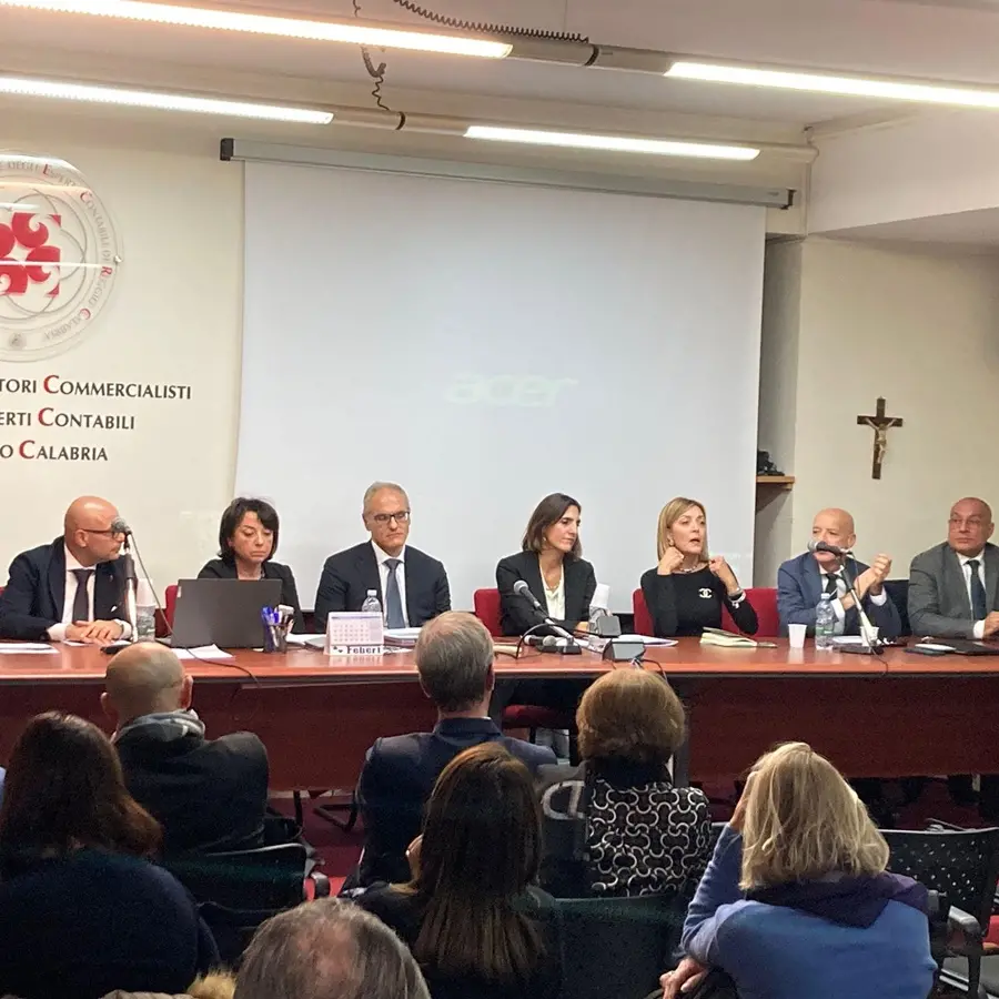 A Reggio\u00A0Commercialisti e degli Esperti Contabili discutono di\u00A0crisi da sovraindebitamento\n