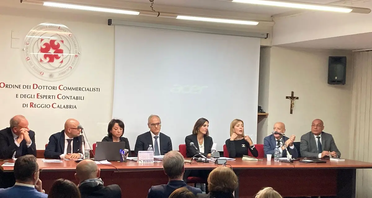 A Reggio\u00A0Commercialisti e degli Esperti Contabili discutono di\u00A0crisi da sovraindebitamento\n