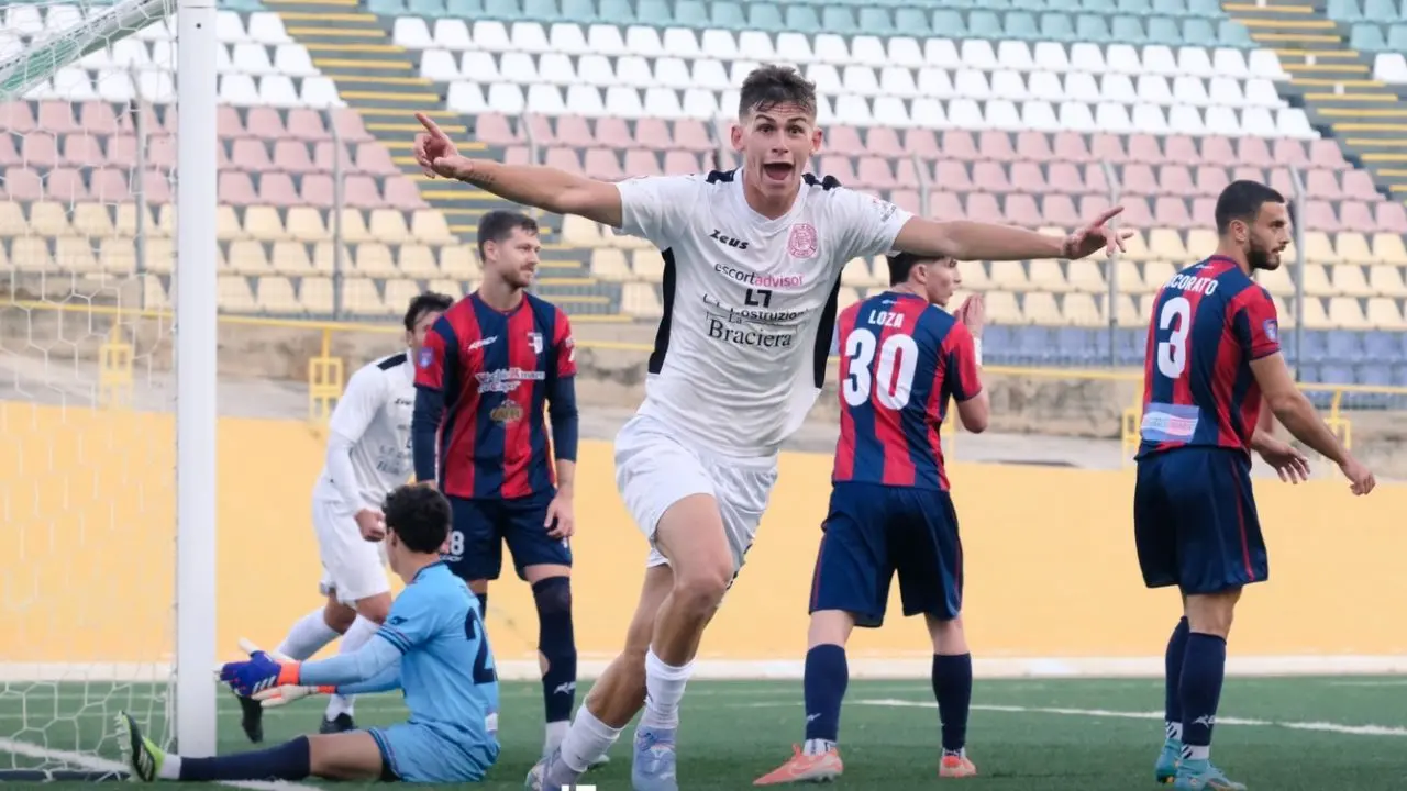 Serie D, la Vibonese torna da Palermo con un 2-2: Sasanelli firma il pari nel finale\n