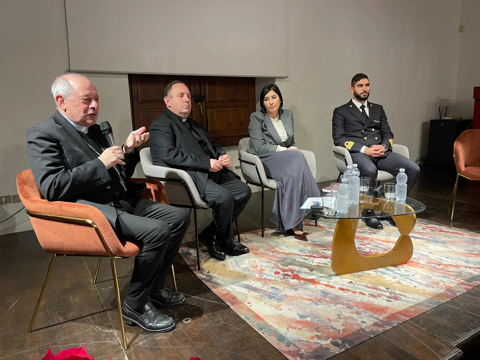 Salvataggi in mare e corridoi umanitari per rispondere all’emergenza migranti, focus a Roccella Jonica\n