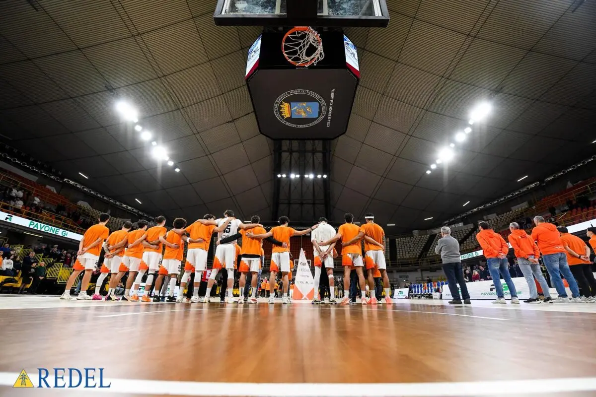 Il derby è neroarancio, Redel Reggio Calabria batte in casa Basket School Messina\u00A0(78-66)\n