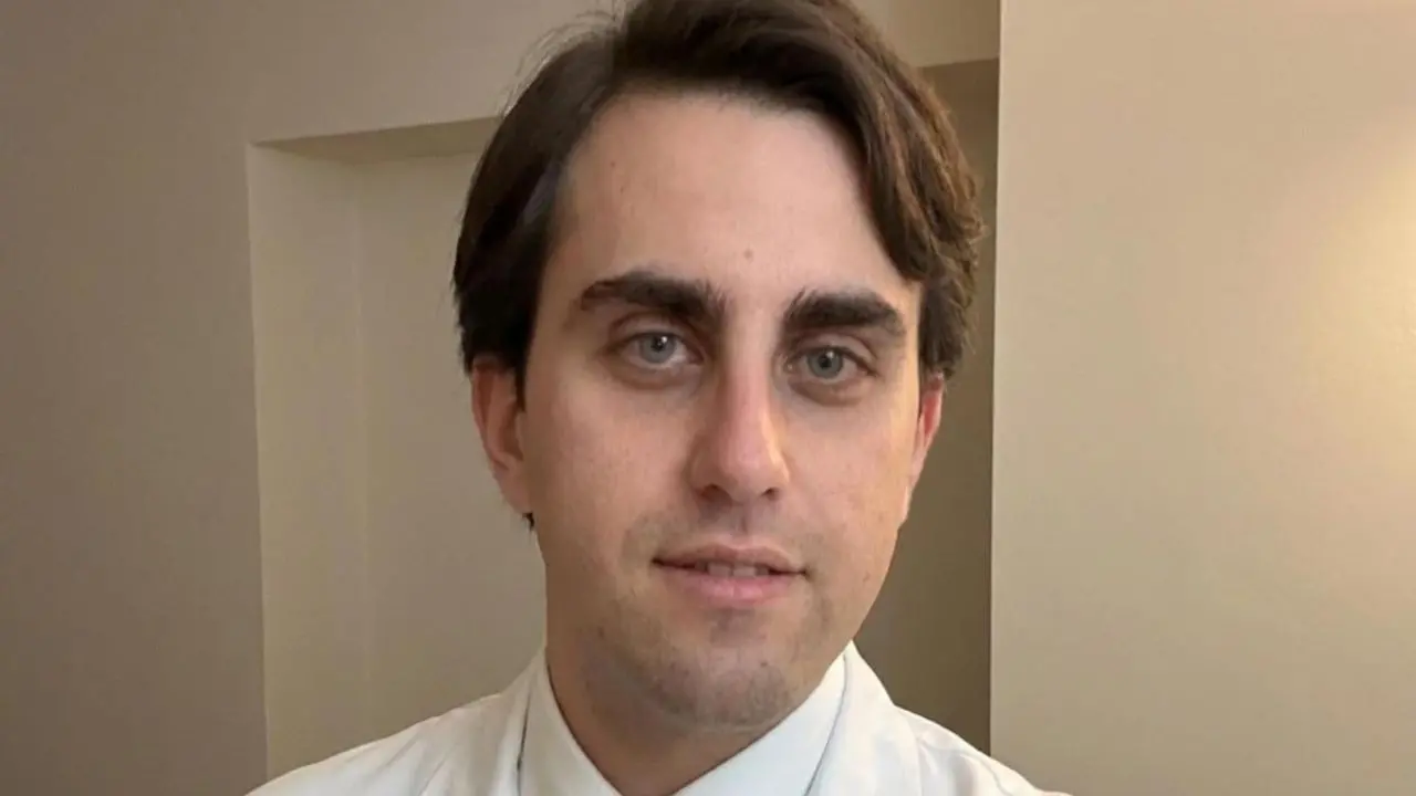 Un giovane dottore calabrese punto di riferimento dell’Epatologia: Francesco De Maria vince il Premio Claudio Puoti\n