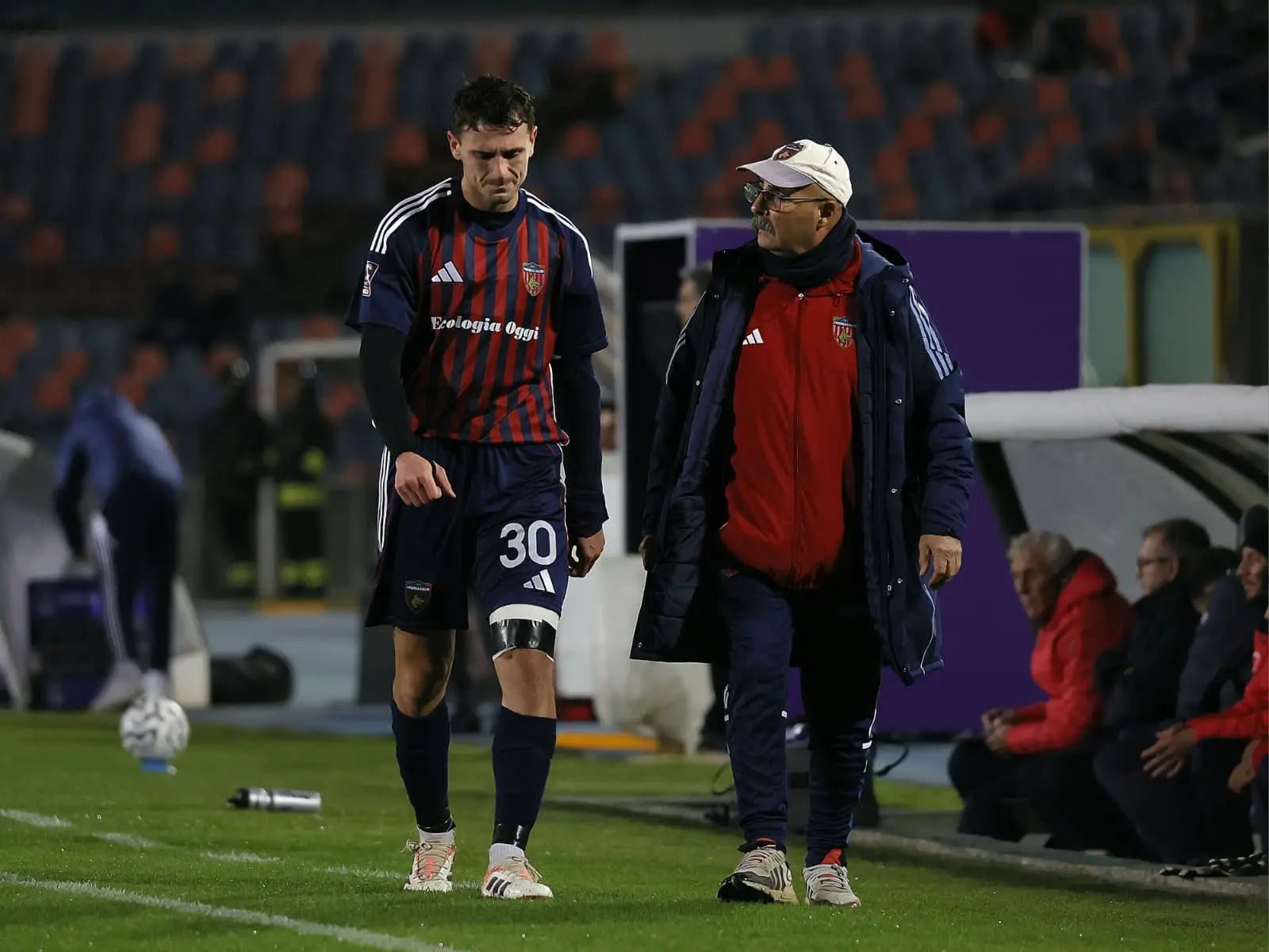 Cosenza, Buscè lancia l’allarme: Mazzocchi a rischio operazione e stagione finita