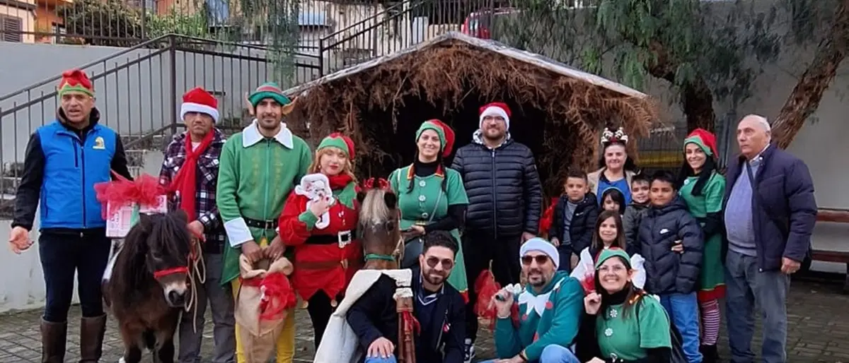 Gli Elfi di Babbo Natale in visita alle comunità di\u00A0Salice, Catona, Rosalì, Concessa, Villa San\u00A0Giuseppe e\u00A0Arghillà\n