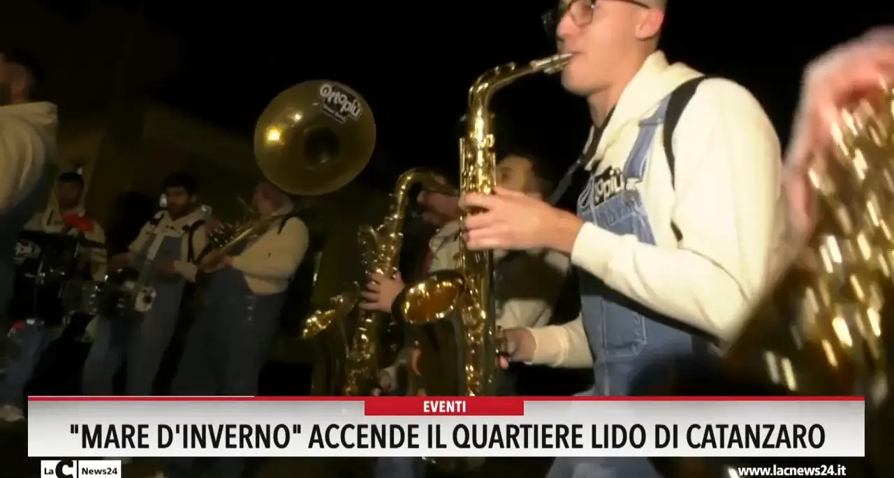 Mare d'inverno accende il quartiere Lido di Catanzaro