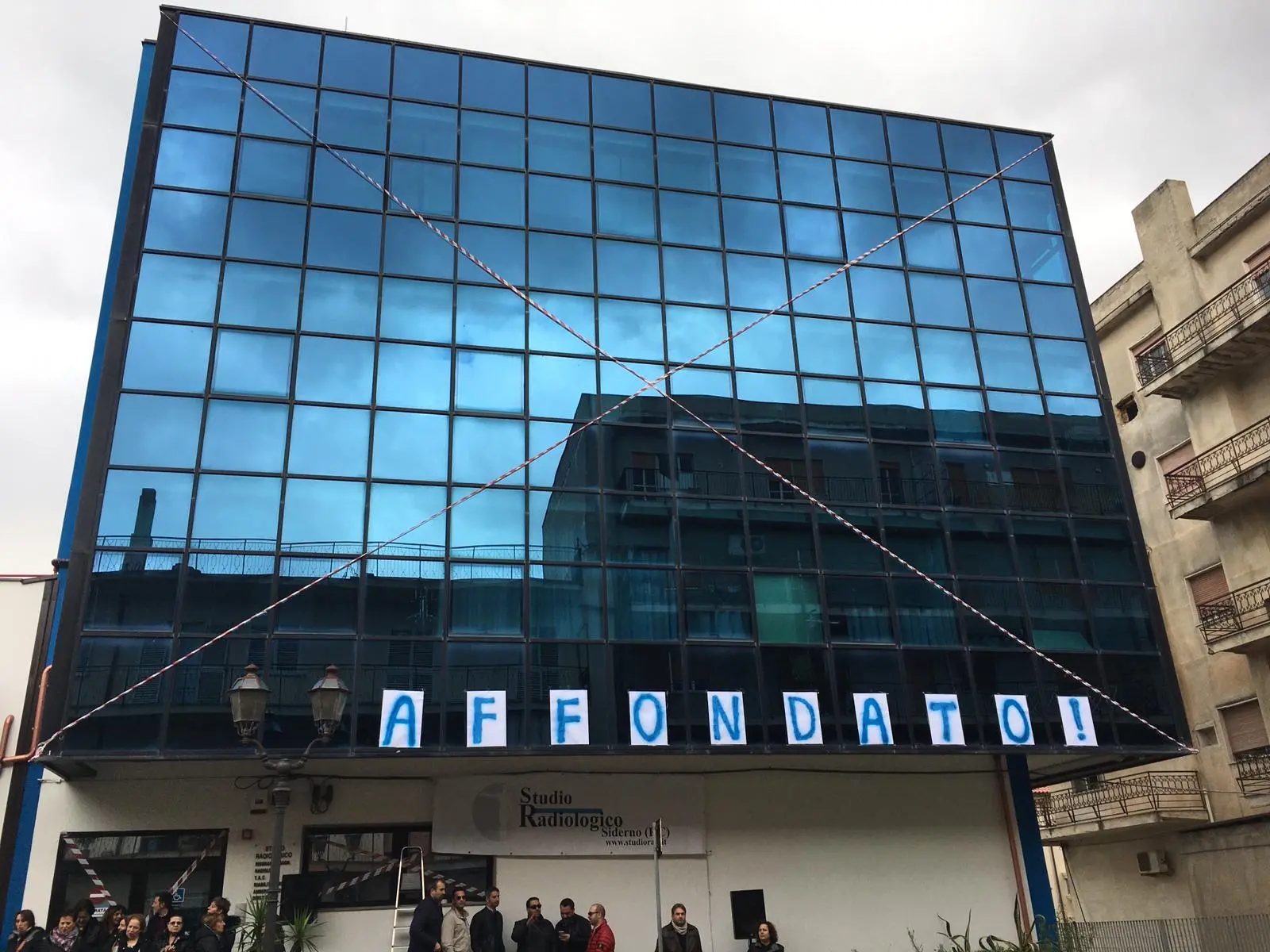 Cresce l'allarme per il Radiologico di Siderno, il Tribunale per i diritti del malato insorge: «Scelta folle»\n