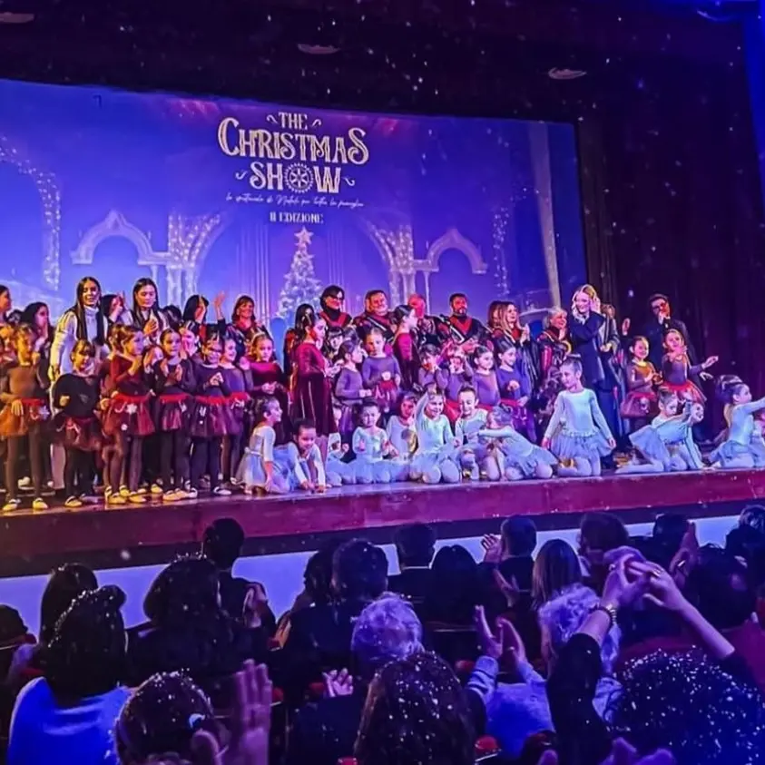 Al cine teatro Odeon di Reggio\u00A0The Christmas Show\u00A0del Rotaract a favore di\u00A0Casa di Benedetta\n