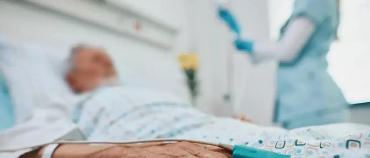 Ha un tumore alla prostata e deve aspettare nove mesi per una Pet, i figli a Occhiuto: «In Calabria sanità ferma agli anni 80»\n