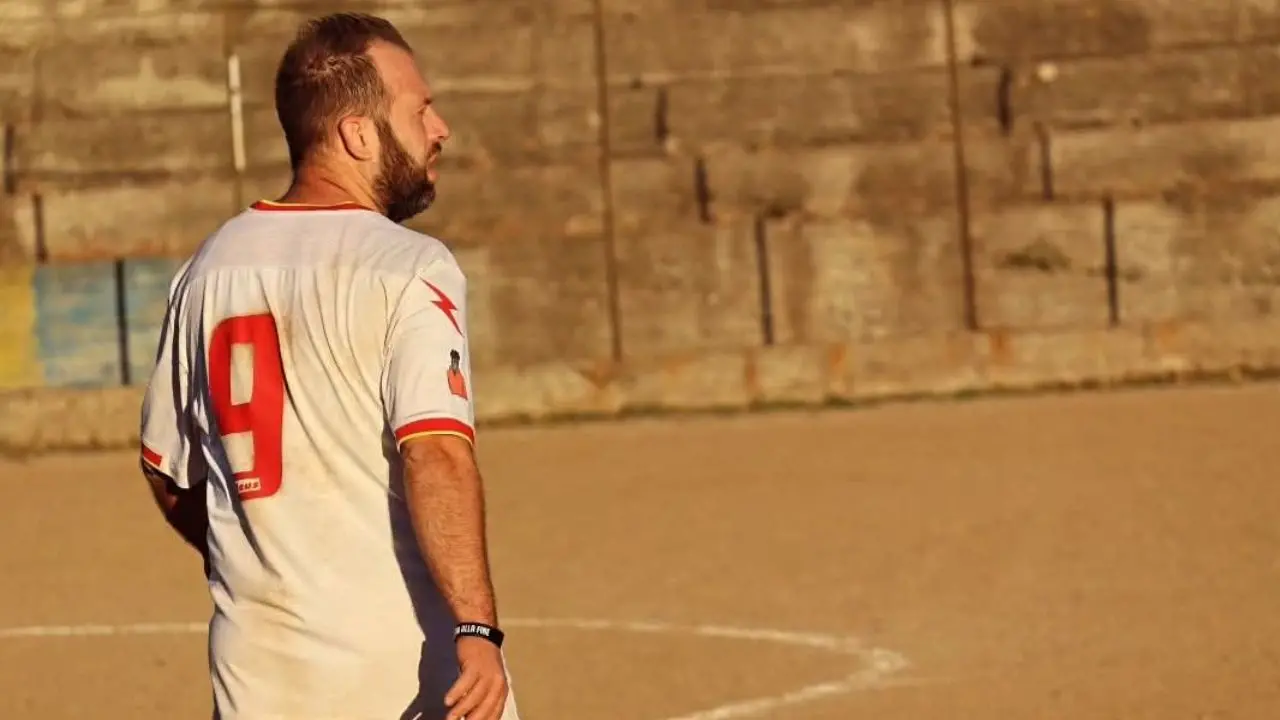 Dilettanti, bomber Rascaglia pronto a segnare per il San Ferdinando: «Felice di ritornare, ricordo ancora il mio gol salvezza»\n