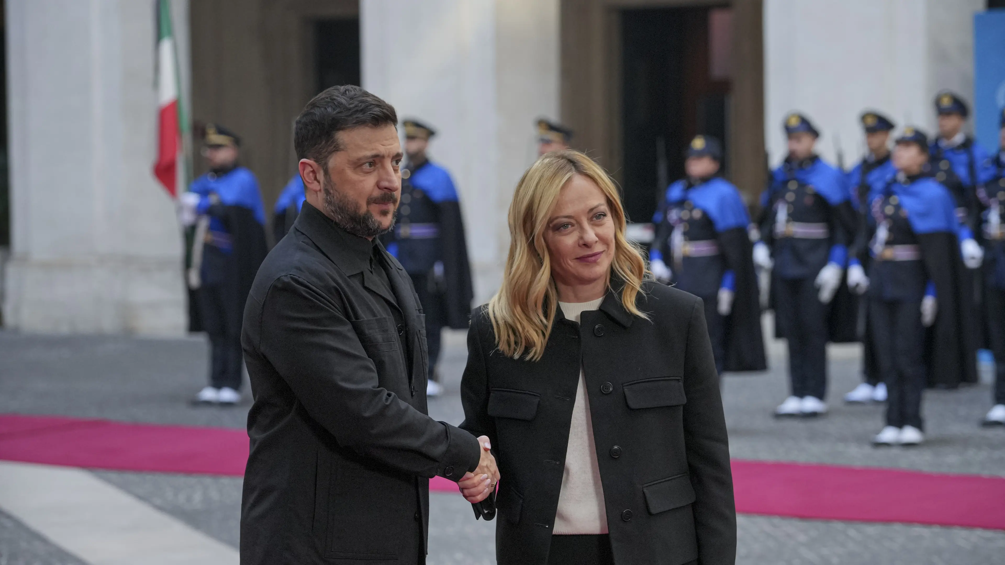 <p>L'arrivo di Zelensky a Palazzo Chigi</p>\\n , Barbara Amendola