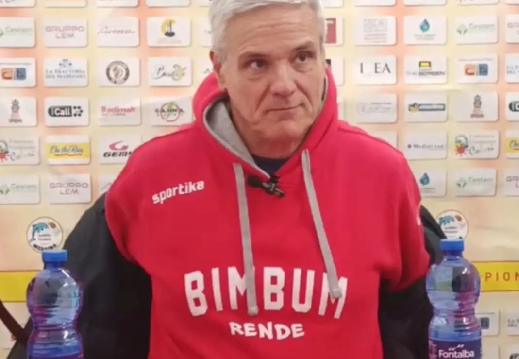 Basket,\u00A0Bim Bum Rende saluta Di Martino e affida la panchina a Carbone\n
