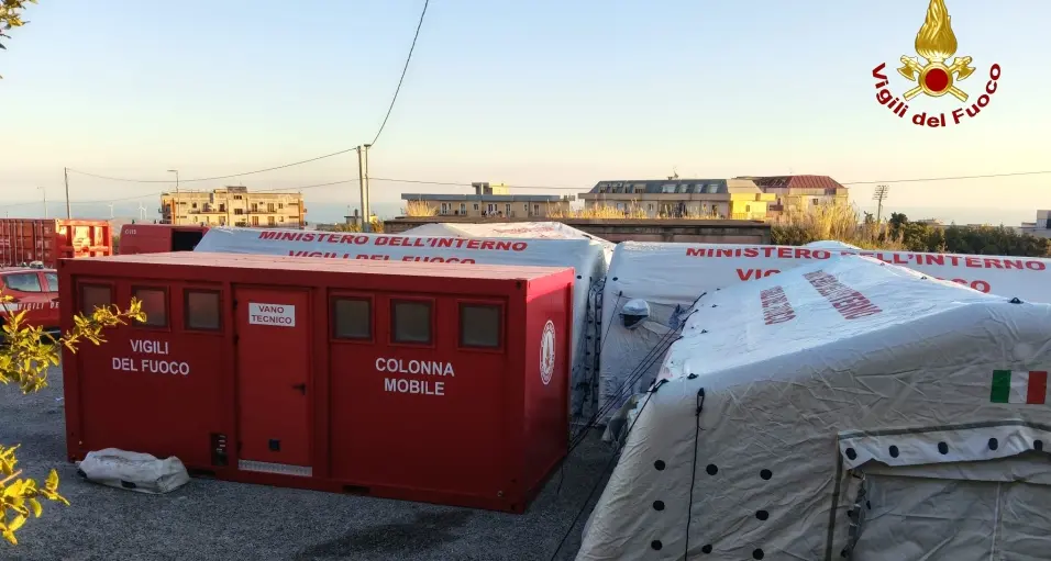 A Catanzaro l’esercitazione regionale dei vigili del fuoco: simulato sciame sismico con scosse fino a magnitudo 4