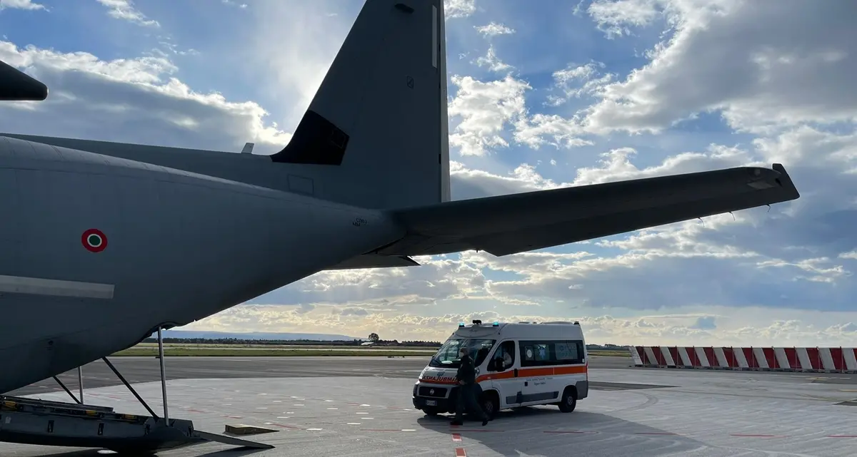Da Lamezia a Roma volo salvavita dell'Aeronautica\u00A0militare per un bimbo calabrese di soli due mesi