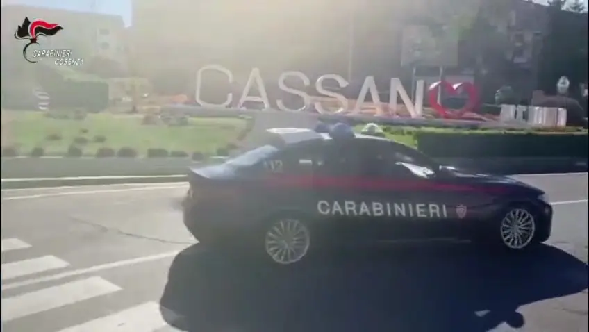 Cassano all’Ionio, è un 45enne il presunto responsabile dell’incendio ad un bar del centro