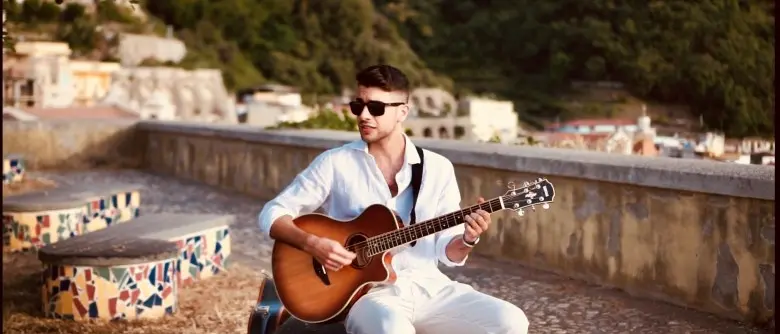 “Lasciami andare via”: fuori il nuovo singolo del reggino\u00A0Mario Calarco, un viaggio emotivo tra musica e immagini\n