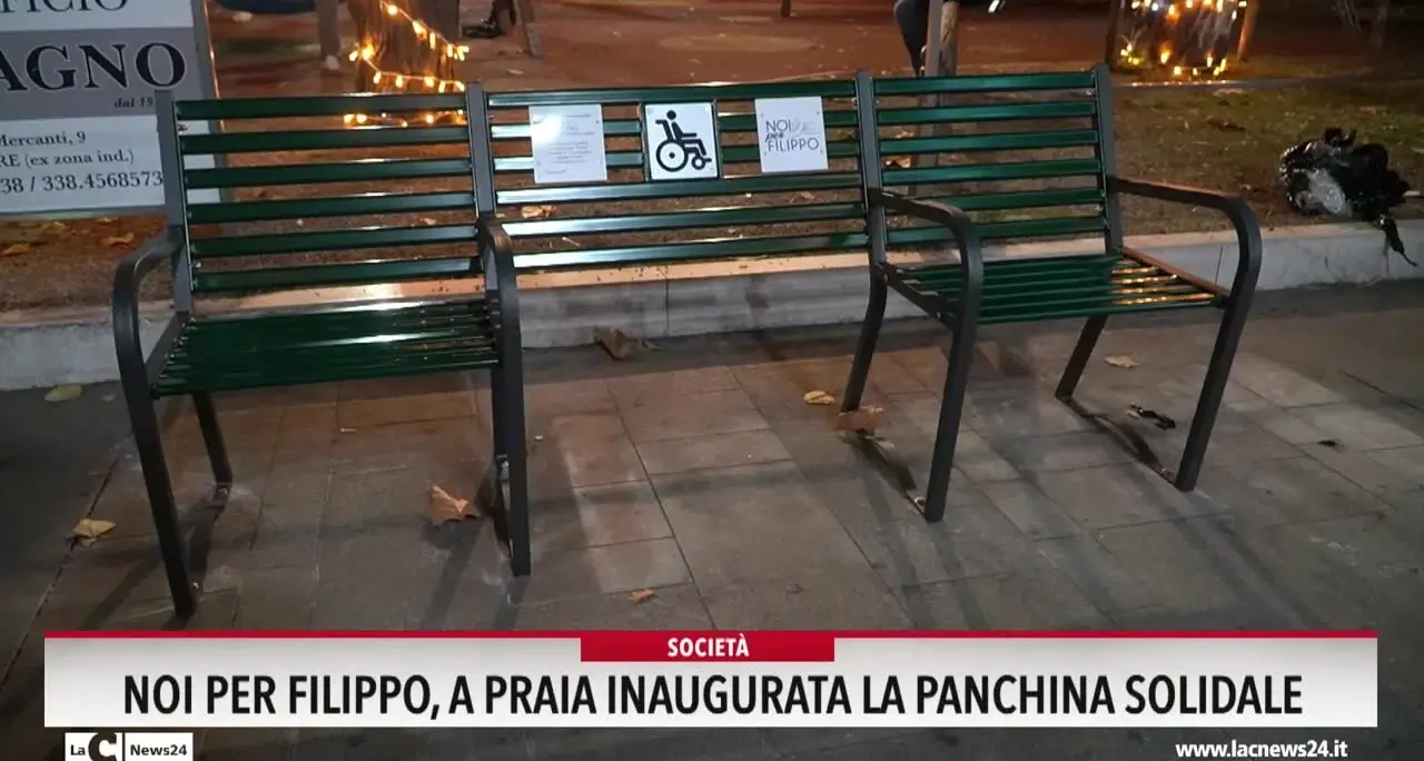 Noi per Filippo, a Praia inaugurata la panchina solidale