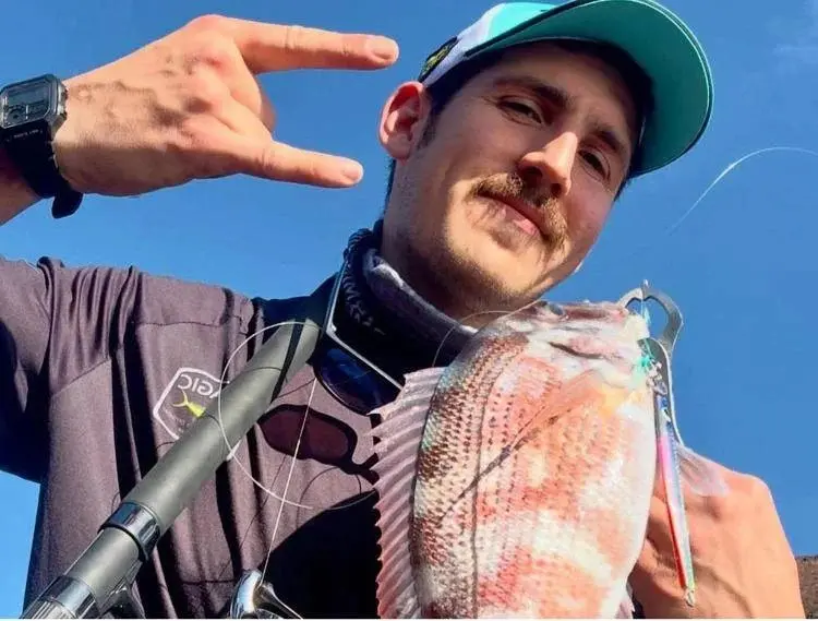 Giovane di Padova muore travolto da un'onda anomala alle Canarie\n